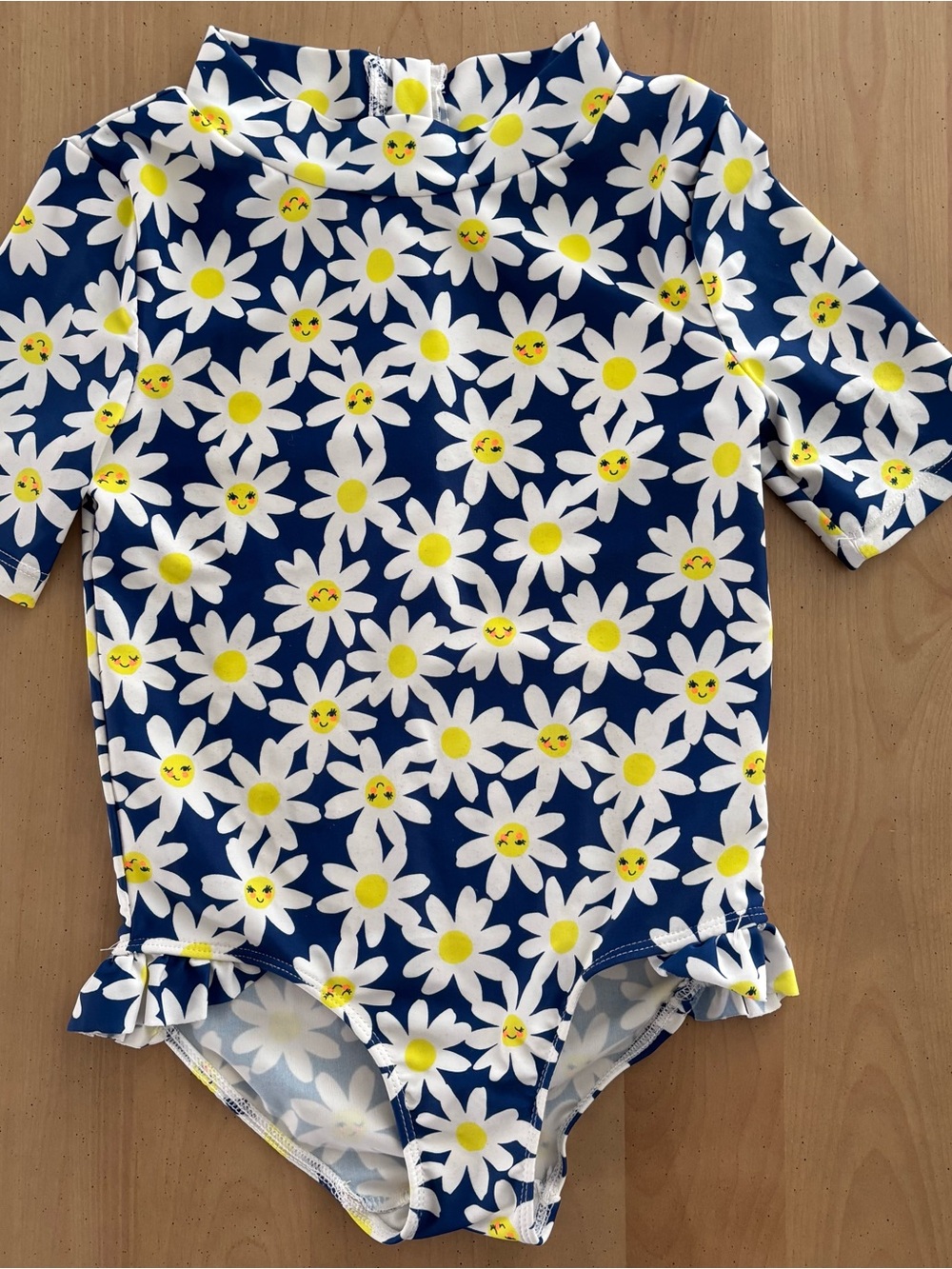 CARTERS. Size 5T One Piece Bathing Suit. Daisy Design Back Zip. Great Condition